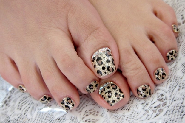 pedicure_nail_art_designs_12_thumb