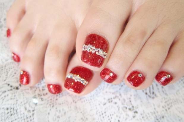 25 Manicure And Pedicure Designs That Will Take Your Breath Away