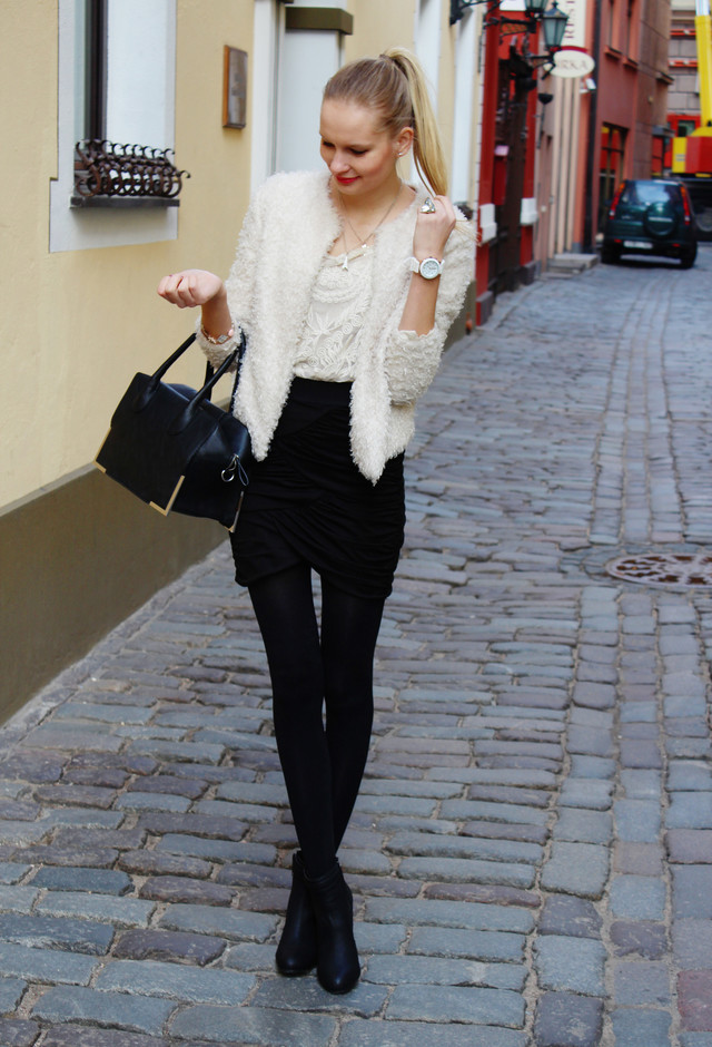 Follow The Black And White Trend This Winter For A Classy And Sophisticated Look