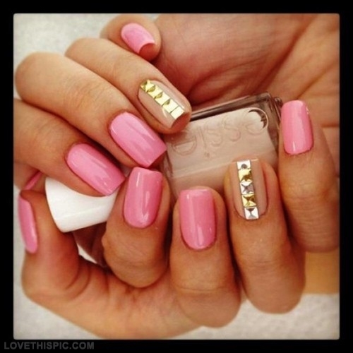 22739-Pink-Gold-Tan-Nails