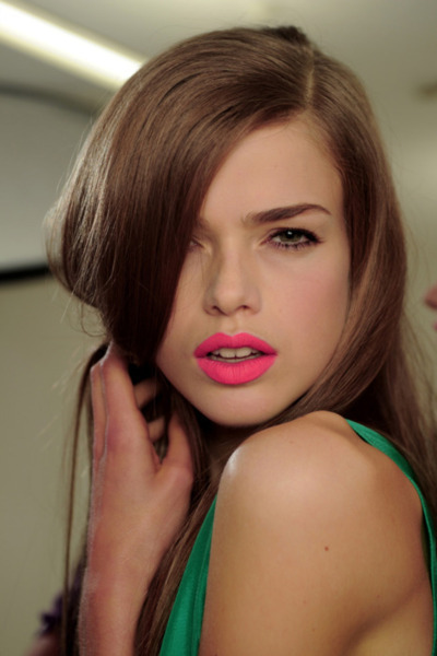 Bold-Hop-Pink-Lip