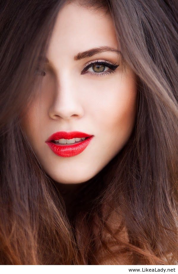 Bold-red-lips