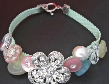 DIY-Sweet-and-Elegant-Jeweled-Ribbon-Bracelet