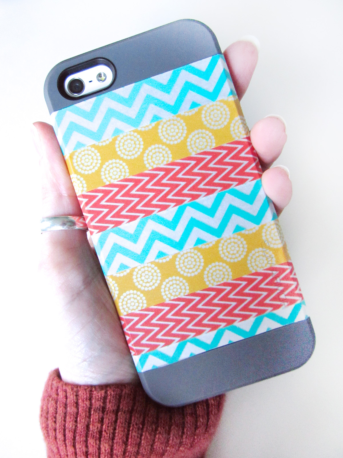 How to Give Your Phone Case a New Look in Minute