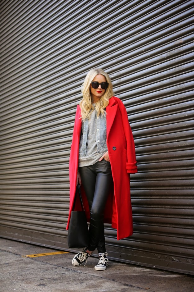 15 Outfit Ideas With Chic Red Coats