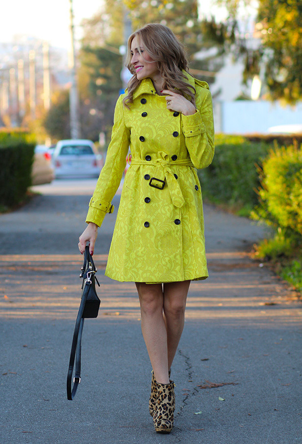cream-trenches-black-pale-brown~look-main-single