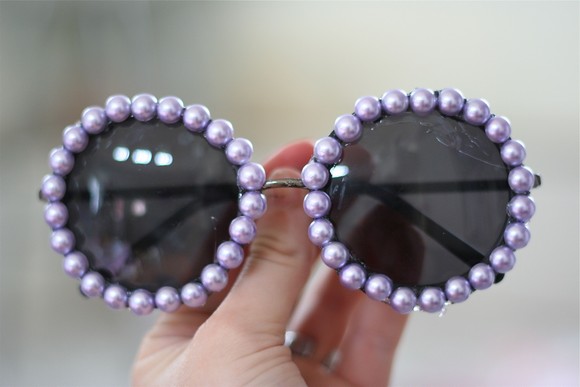 diy-chanel-inspired-pearl-sunglasses--large-msg-137417499246