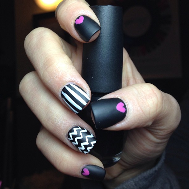 matte-black-and-white-nails