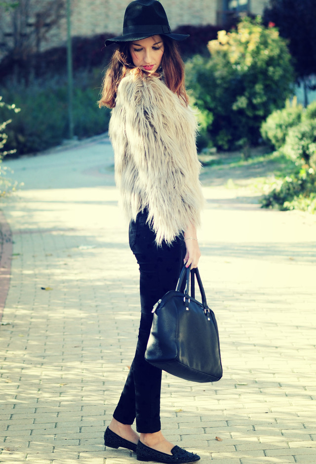 FLUFFY CLOTHES ARE TRENDY