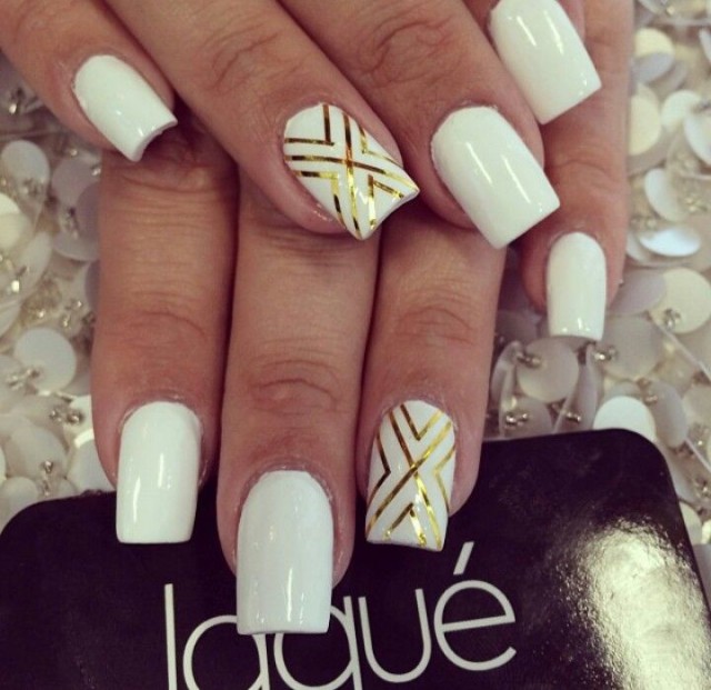 white-and-gold-nails5