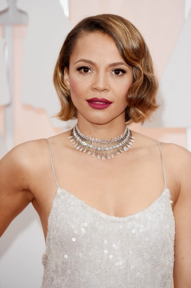 Carmen-Ejogo-2015-Academy-Awards-red-carpet-best-hair-and-makeup