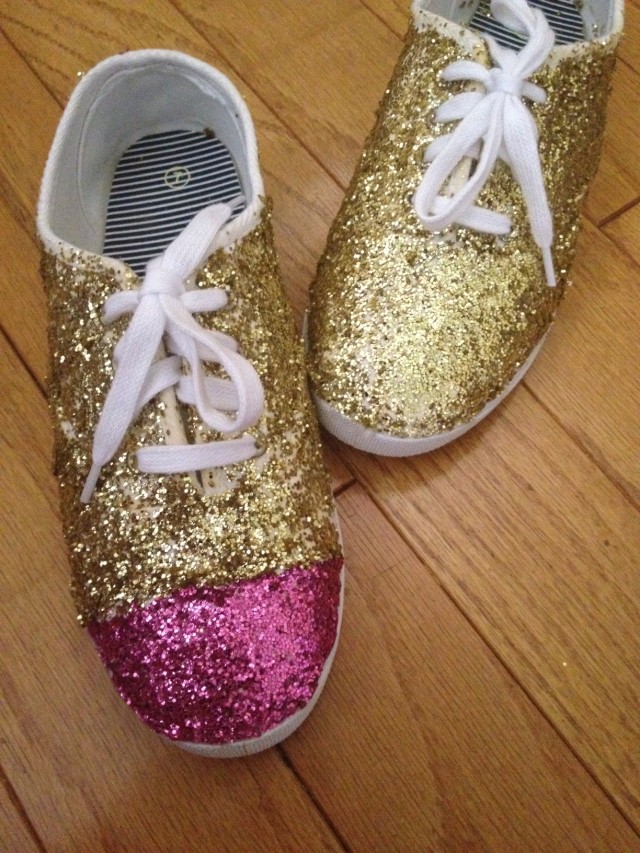 DIY_GlitterShoes_4