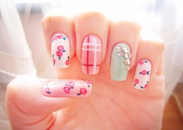 Easy-Fun-Spring-Nail-Designs