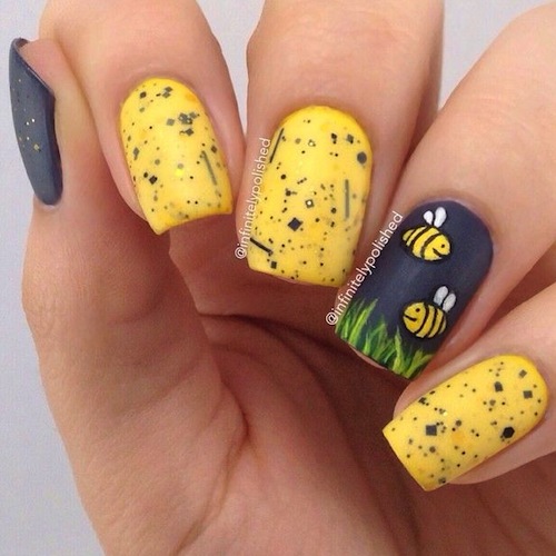 Black and Yellow Nail Art Bees-0