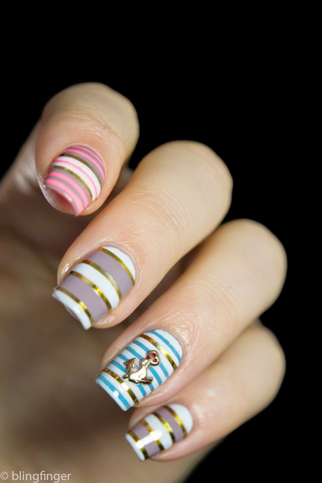 Nautical-Stripes- nail-art-3