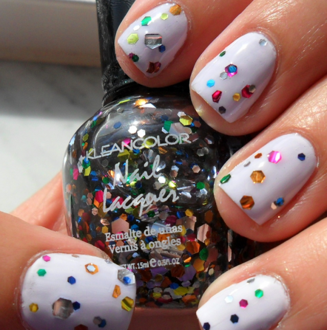 easter-egg-manicure-nails-640x647