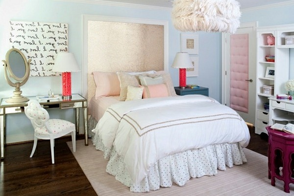 Bedroom-furniture-bedside-tables-and-mirror-antique-design-bedding