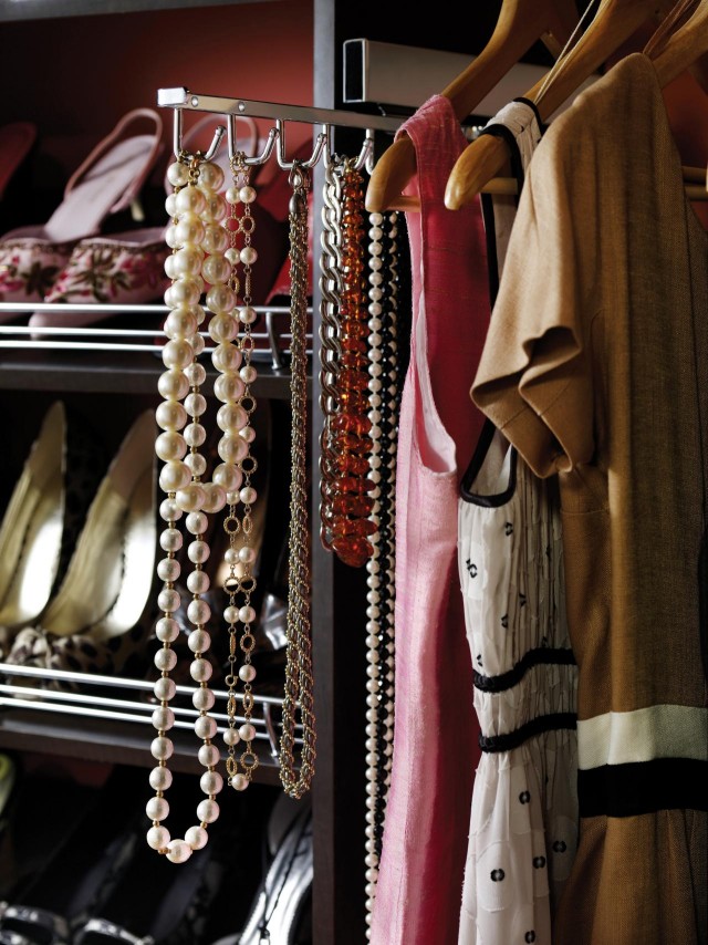 CI-Closet-Maid_master-suite-necklace-holder_s3x4.jpg.rend.hgtvcom.1280.1707