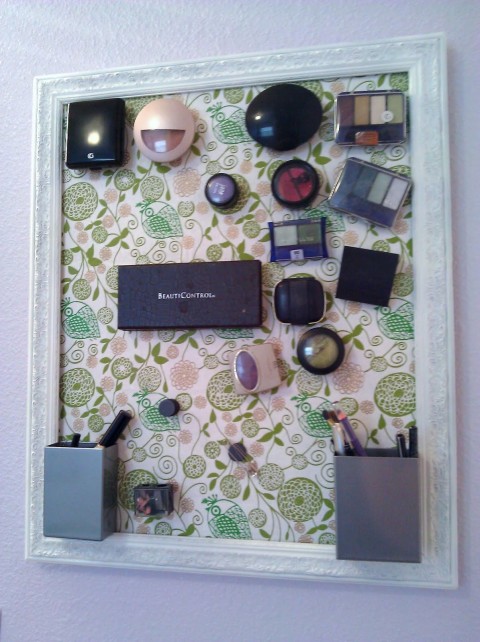 Magnetic-Makeup-Board-3-480x642