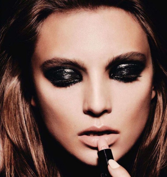 smokey-eye-makeup-for-small-eyes