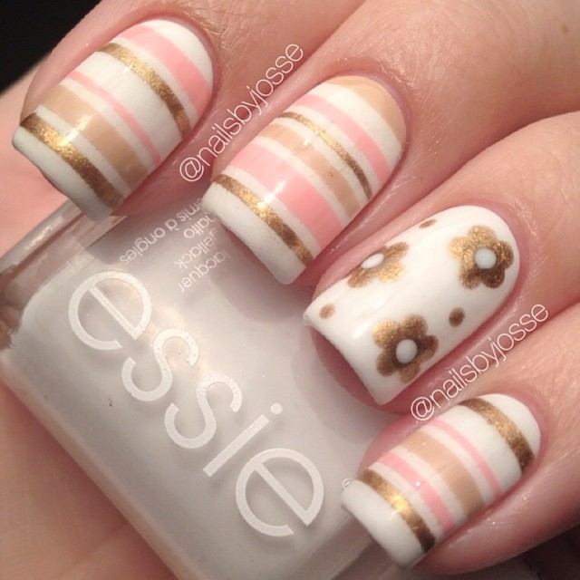 21 Beautiful Striped Nail Designs