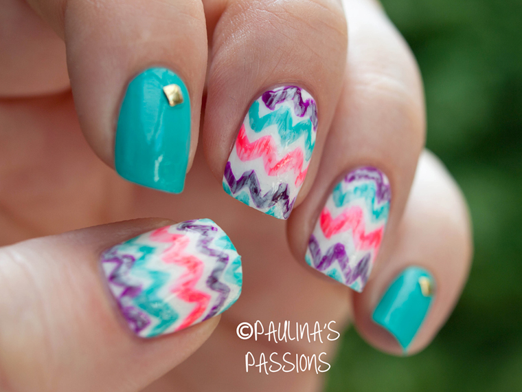 16 Zig-Zag Nail Art Designs To Try This Spring