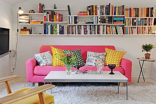 space-saving-small-living-room-tips-tricks