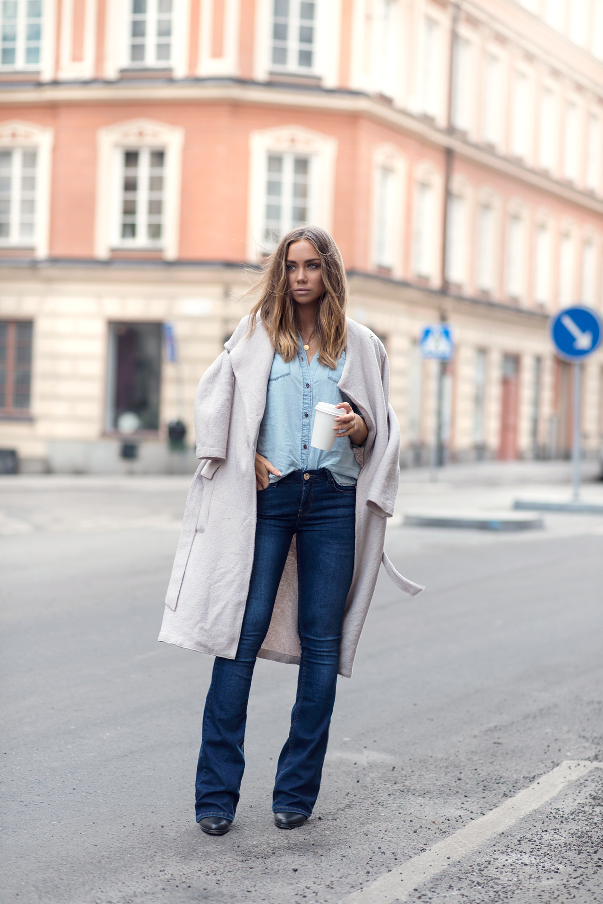 How to Style Flared Jeans This Fall