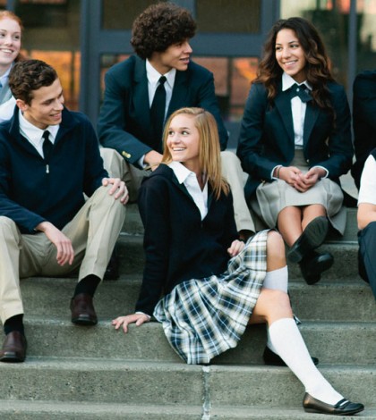 10 Great Ways to Accessorize a Strict School Uniform