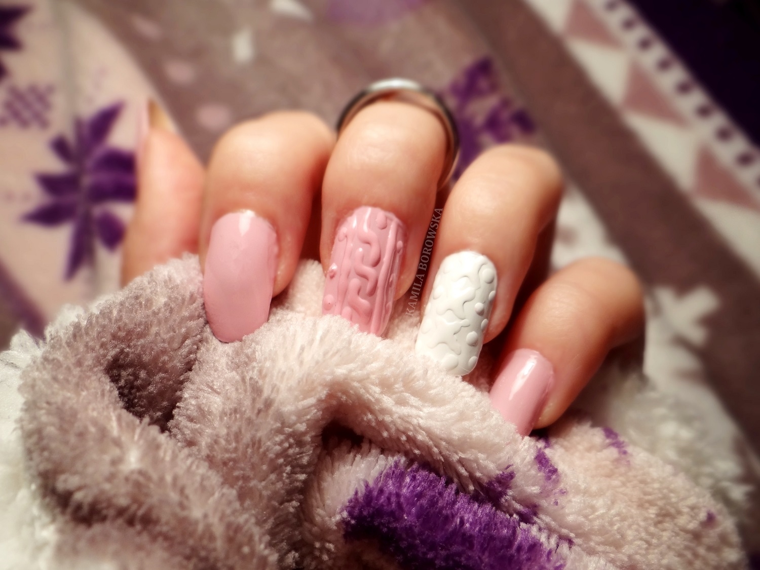 15 Sweater Inspired Nail Designs