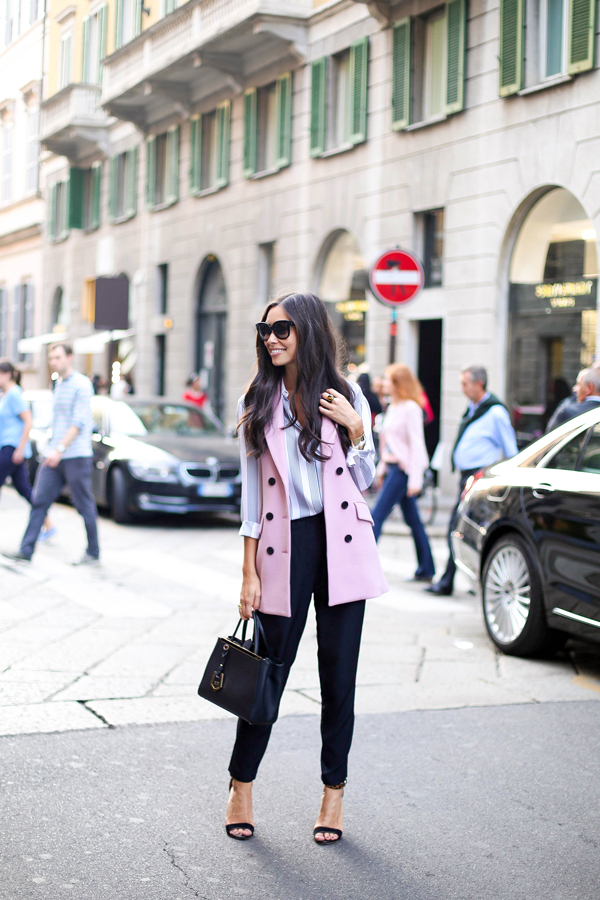 pink vest