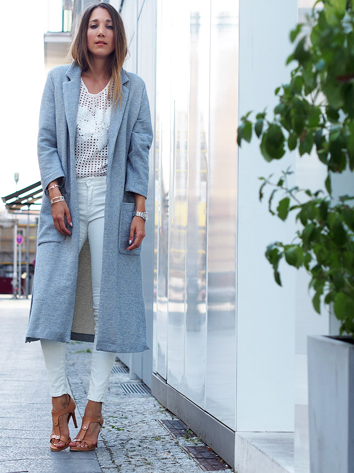 17 Outstanding Ideas of How to Wear Long Coats This Winter