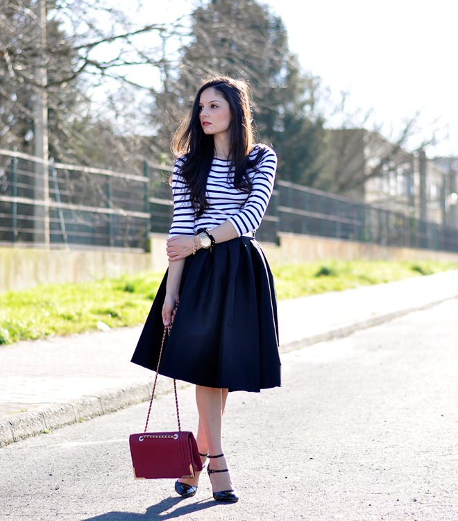 Stylish and Chic Ways to Wear Midi Skirts This Season