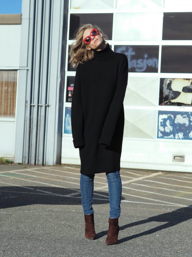 turtleneck and pants outfit