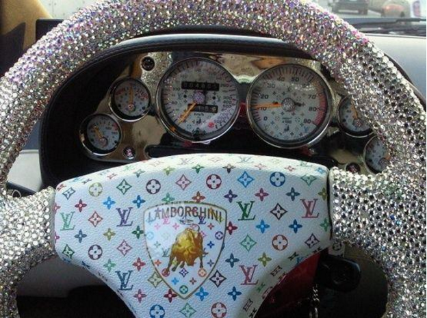 What Car Goes With Your Favorite Handbag?