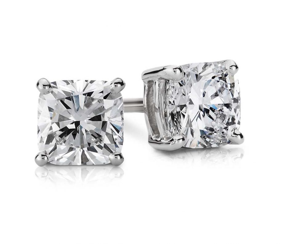 How To Choose The Right Diamond Stud Earring