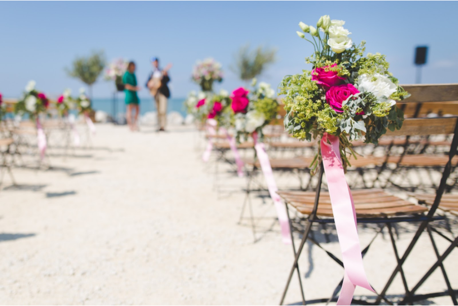 How To Wear Beach Makeup For Your Wedding