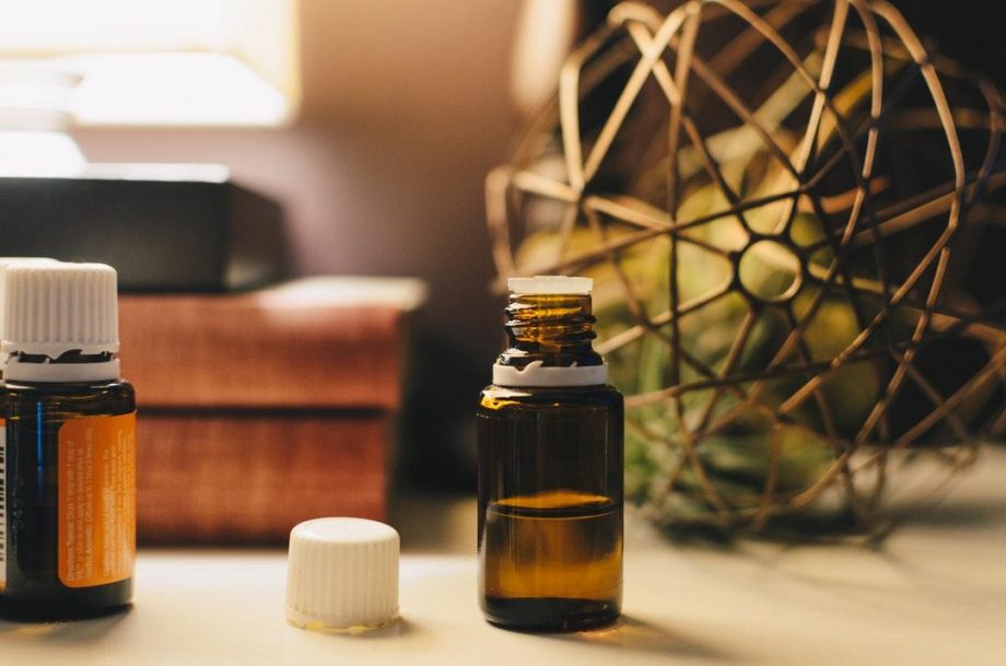 3 Surprising Benefits of Tea Tree Oil on Face and Skin