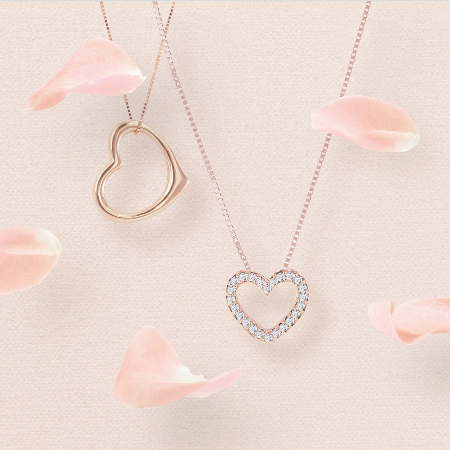 Discover heart-shaped pendants, the romantic trend of 2020