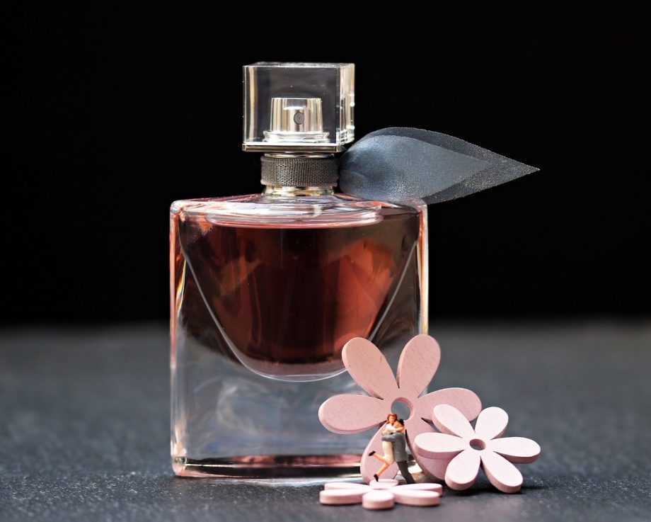 Gender-Neutral Fragrances: A Personal Journey Beyond Stereotypes